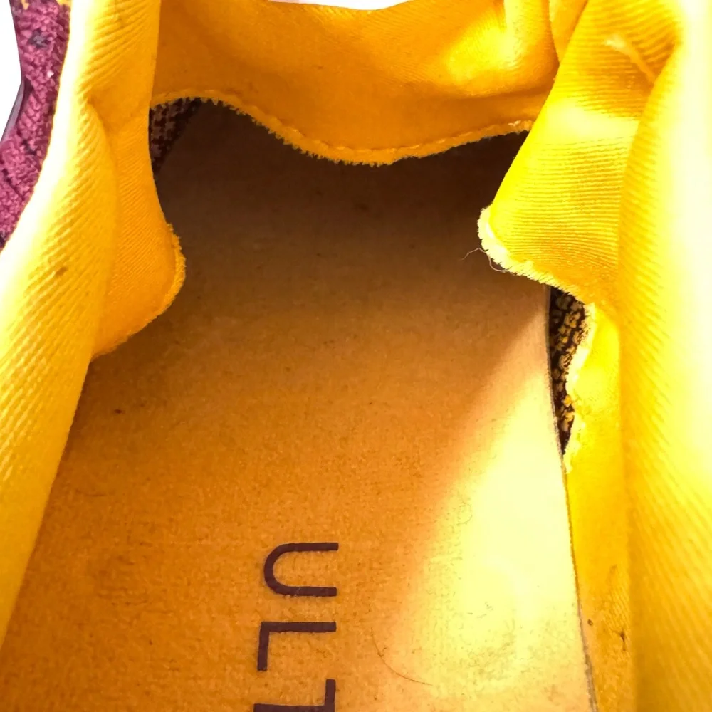 Adidas Burgundy and Gold Running Shoes - Picture 8 of 9